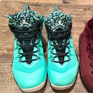 Mint Jordan’s basketball shoes